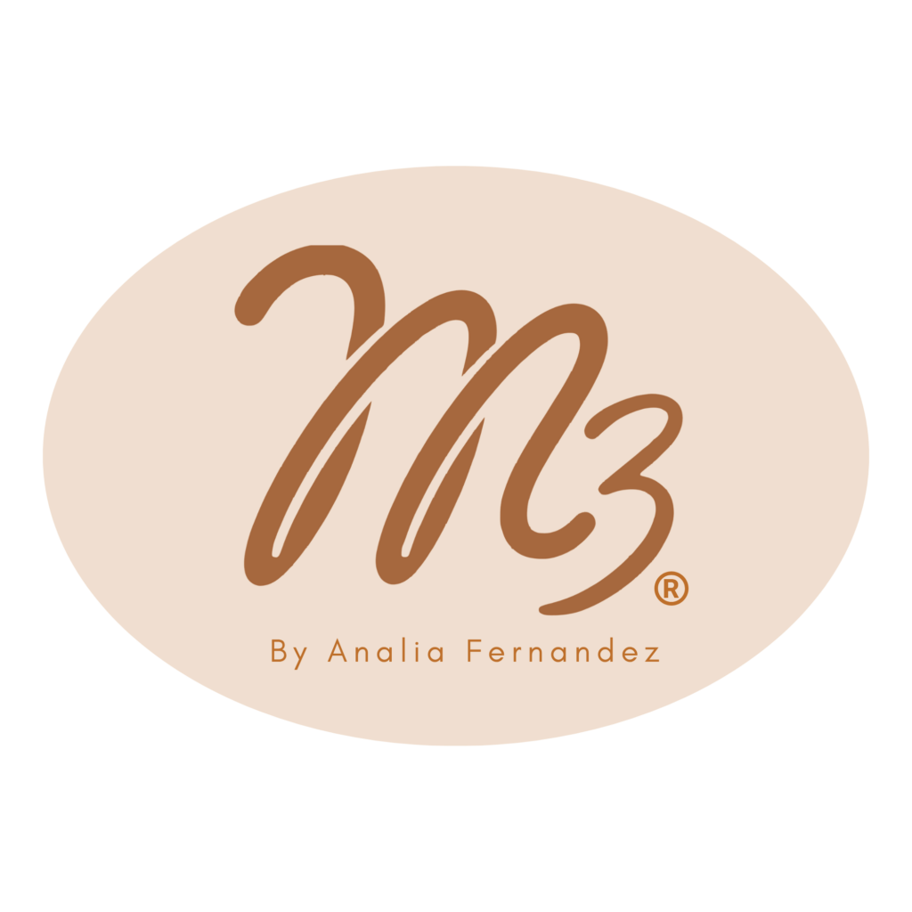 logo aura by analia fernandez y logo registrado (1)